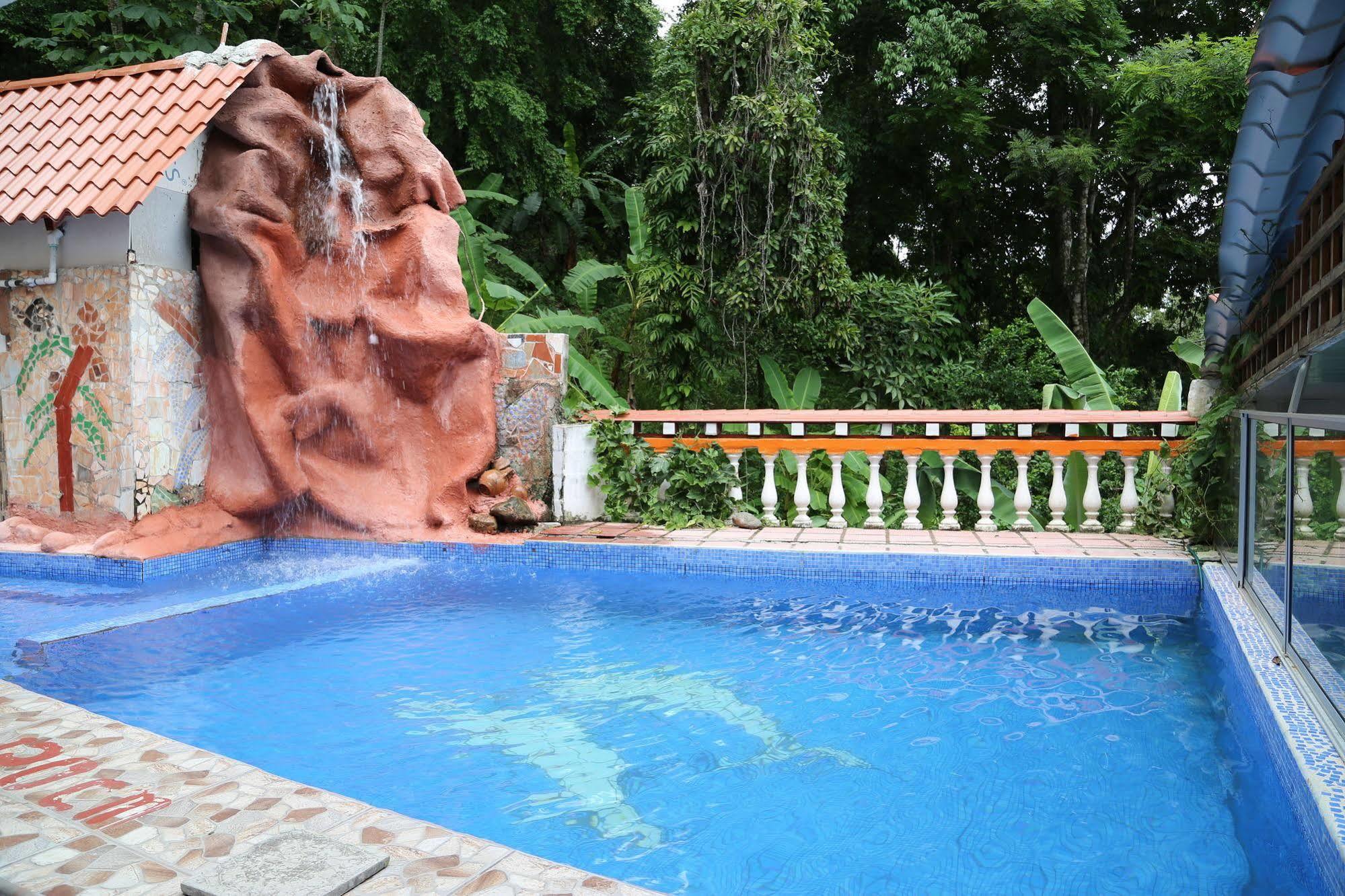 Hotel Coco Beach Мануель-Антоніо Екстер'єр фото